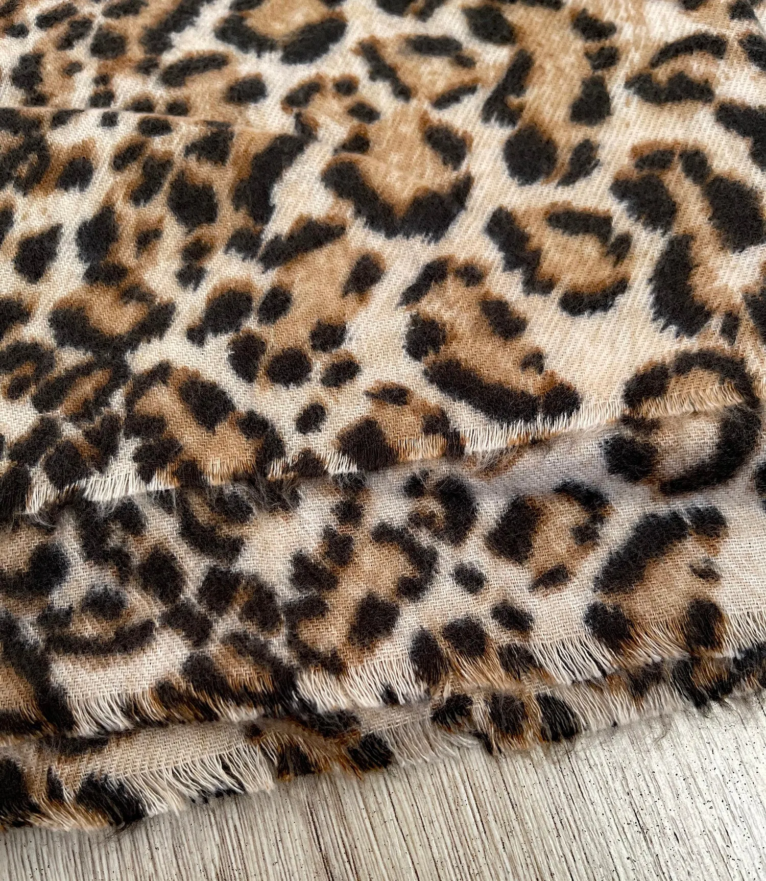 LARGE BEIGE SUPER SOFT FLEECE FEEL LEOPARD PRINT SCARF