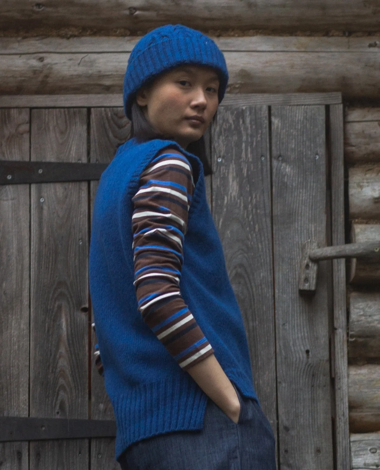 Niamh Lambswool Vest in Cobalt