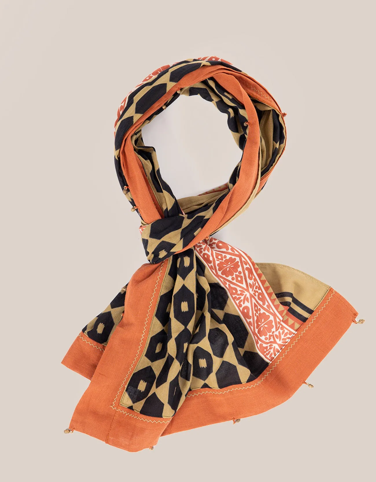 Shawl in printed cotton gauze