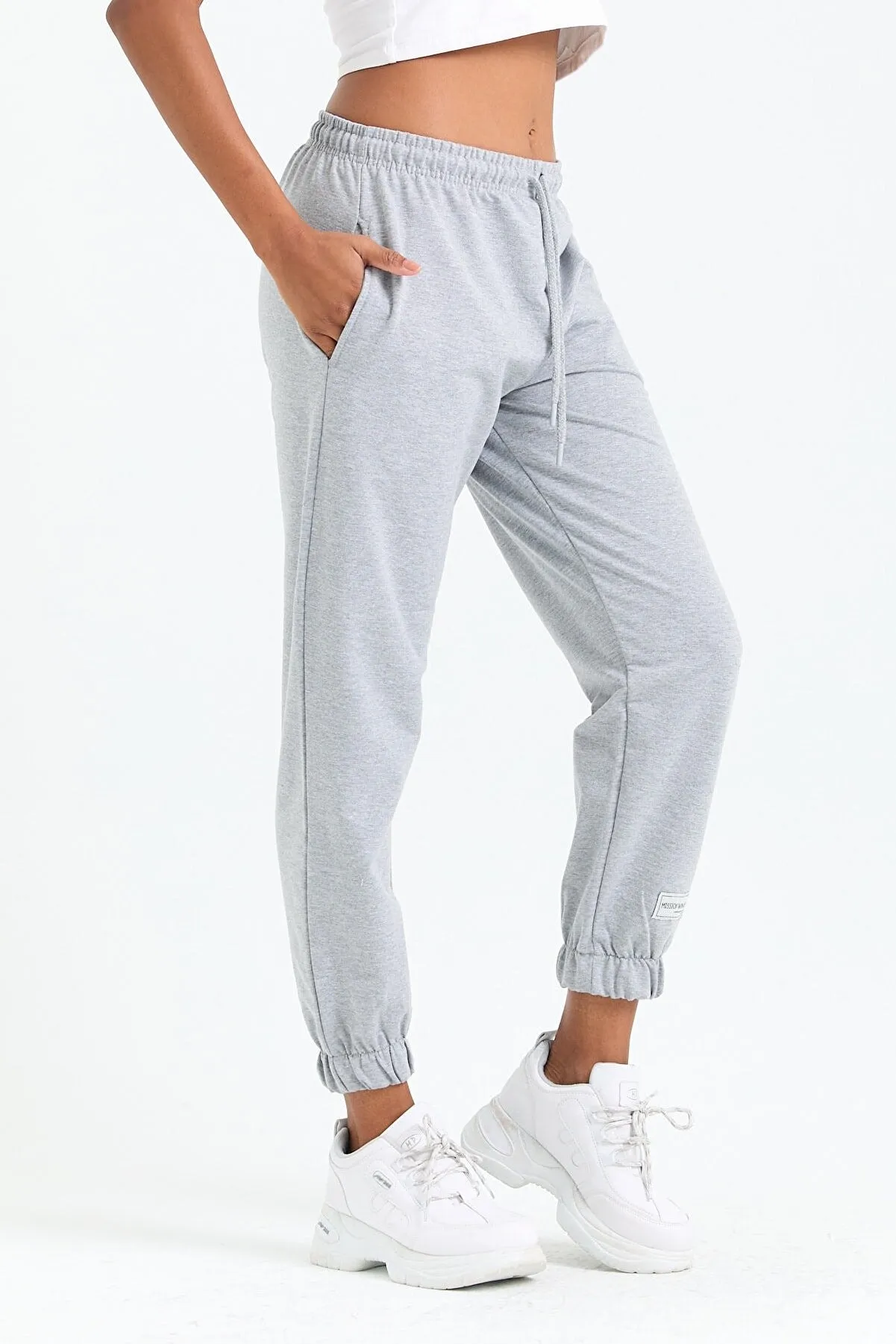 Wholesale Women's Cotton Stylish Sweatpants Jogger With Pockets