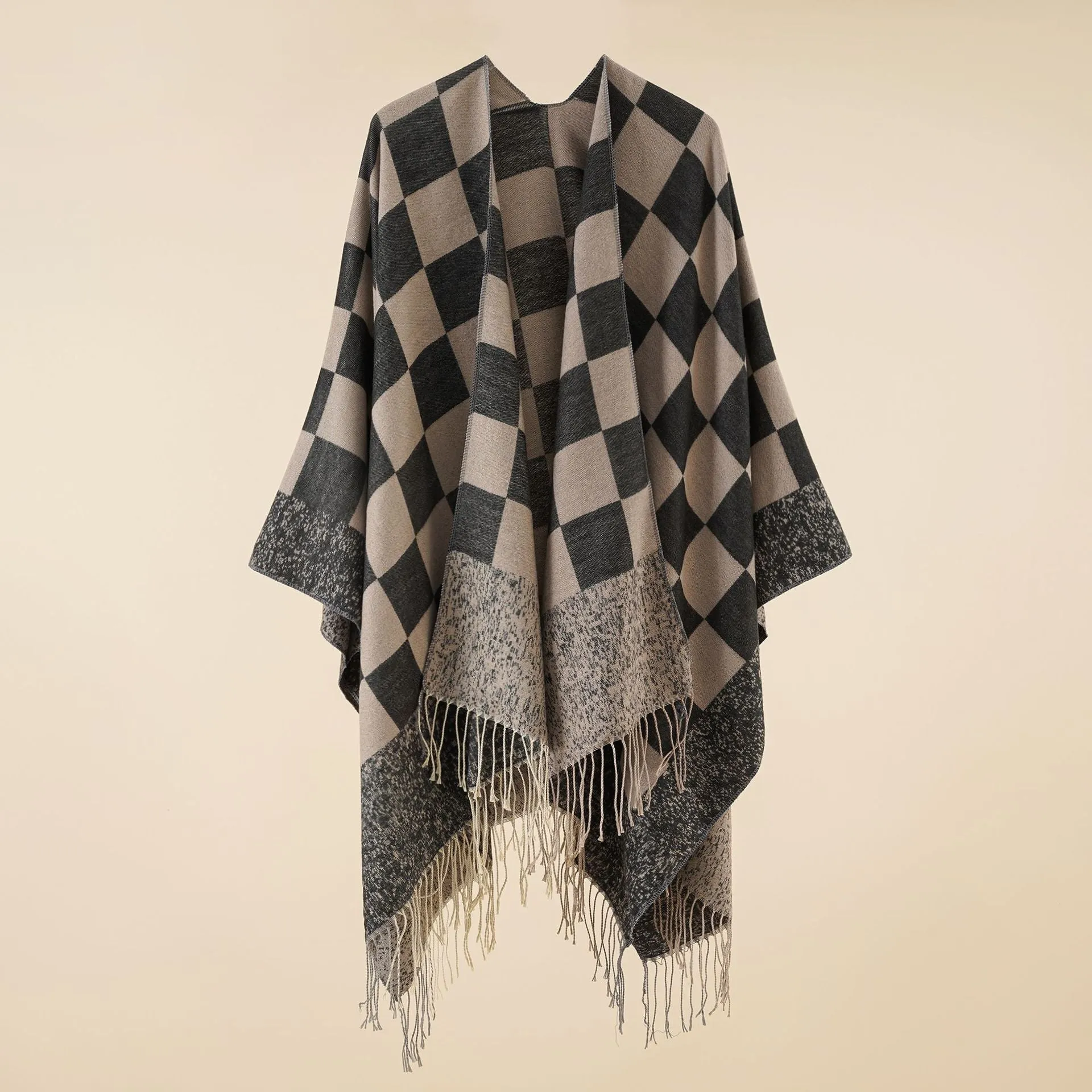 Women's cape, warm in autumn and winter, fashionable plaid tassels, simple