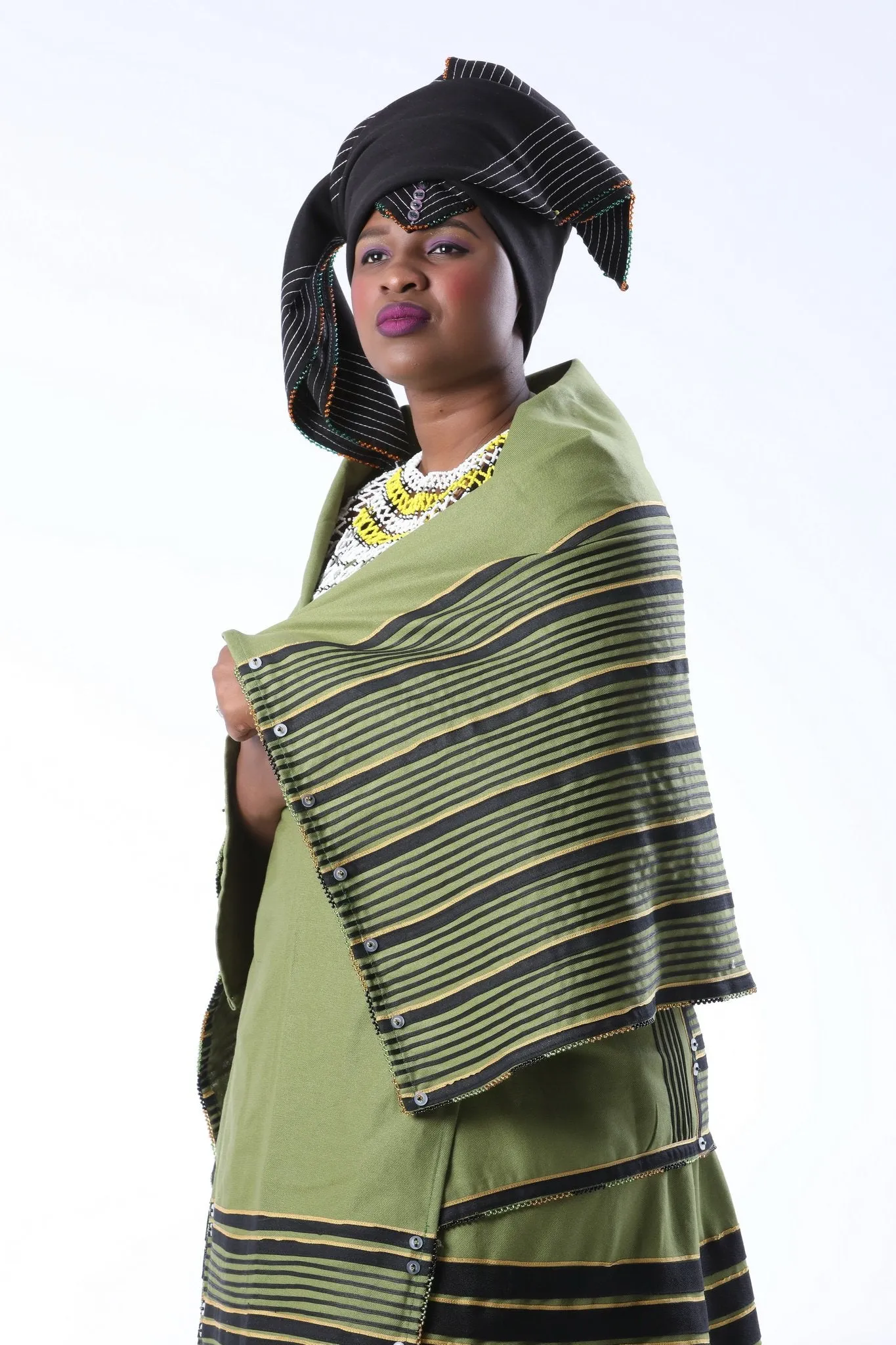 Xhosa Umbhaco Bhayi Shawl with Two Tone Braiding